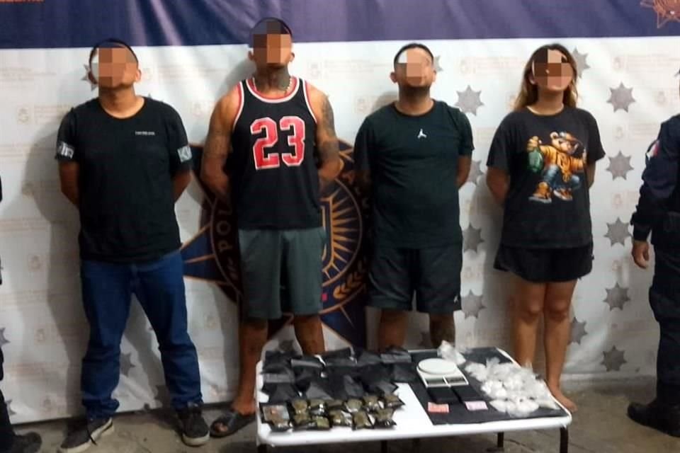 Francisco, de 29 años, Abraham, de 24, Rebeca, de 27, y Kevin, de 25.