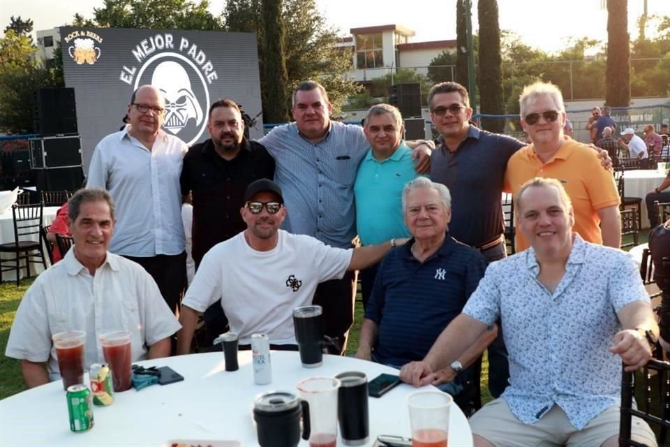 Francisco Treviño, Guillermo Hanger, Jorge Otero, Alfredo Argüelles, Francisco Arizpe, Rafael López, Enrique Robles, Sergio Villanueva, Jorge Otero y Sergio Elizondo