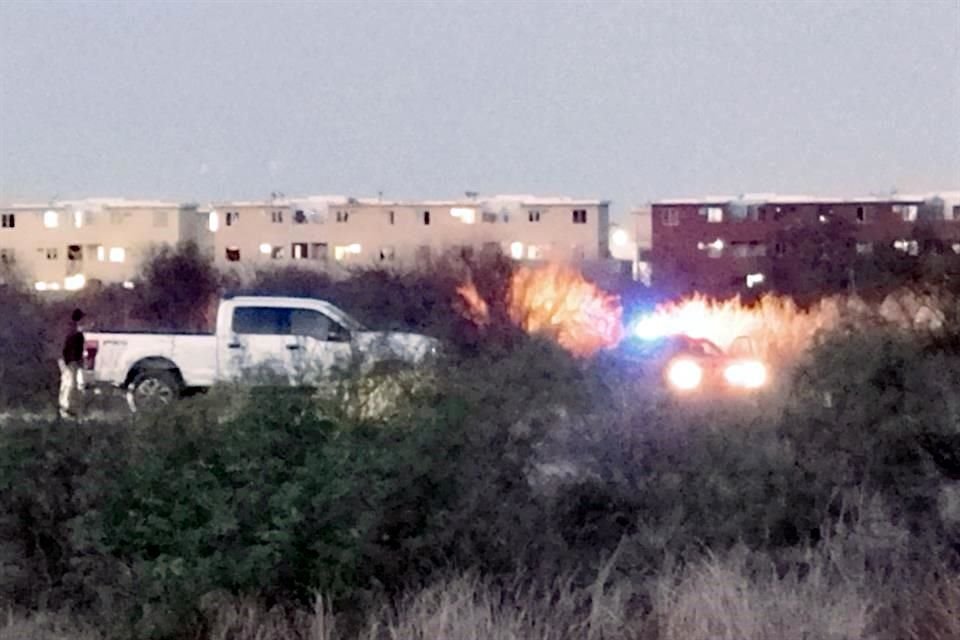 El cuerpo de una mujer de complexión media, piel morena, de cabello negro y largo, no fue identificado.