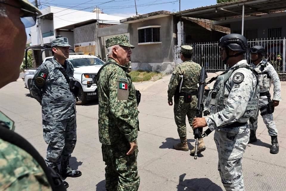 En el marco de un refuerzo de 1,600 elementos para combatir delitos de alto impacto, el Secretario de Seguridad y Protección Ciudadana, Omar García Harfuch, confirmó su presencia en Sinaloa.