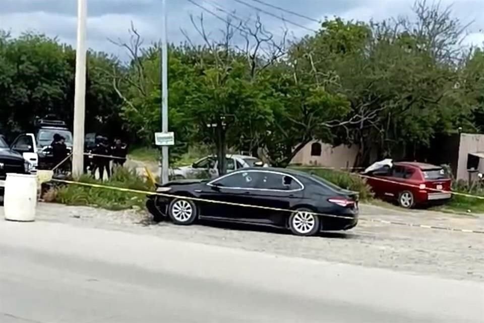 En las inmediaciones del puente de la Comunidad Los Sabinos, los hombres se acercaron por el lado izquierdo al Toyota Camry de la víctima y le tiraron.