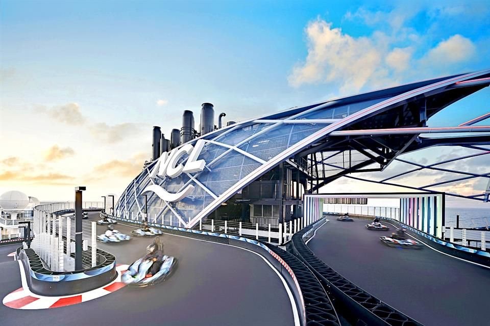 En el Norwegian Prima de -Norwegian Cruise Line- podrán gozar del Prima Speedway, una divertida pista de carreras para go-karts a bordo.
