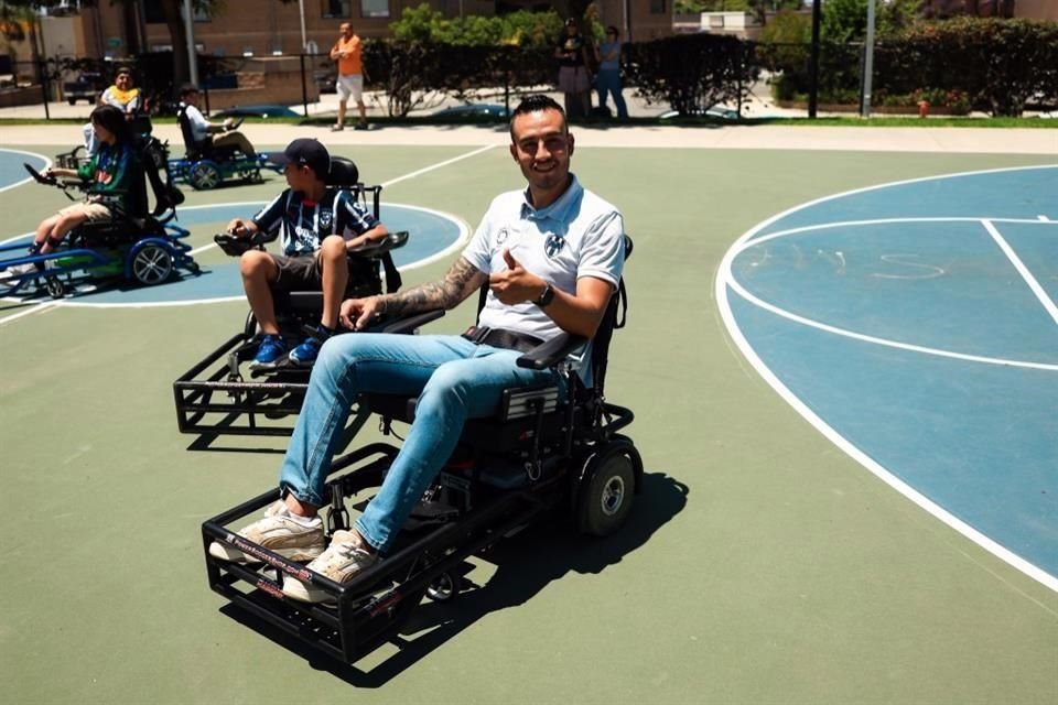 Jesús Zavala, ex jugador de Rayados, participó en la dinámica.