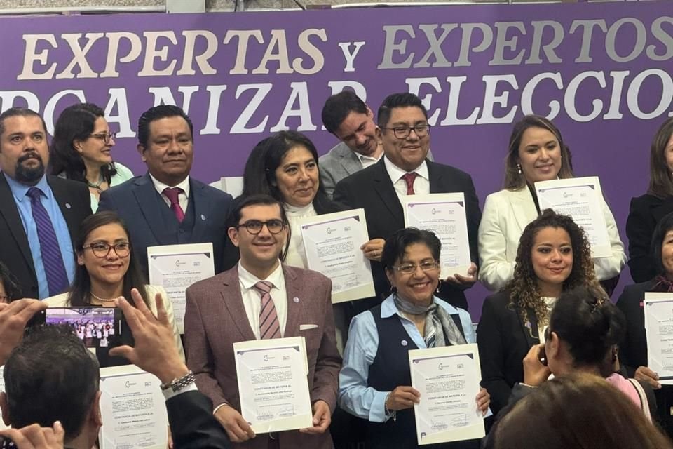 El IECM entregó constancias de mayoría a candidatos con más votos.