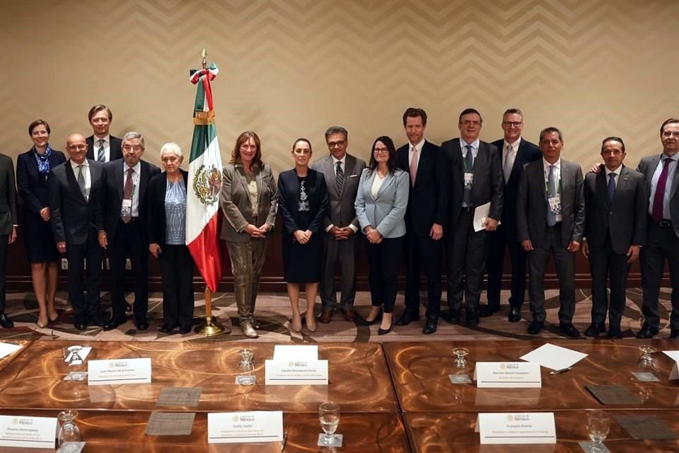 La Presidenta Claudia Sheinbaum se reunió con integrantes del Consejo Empresarial de Canadá quienes, afirmó, se encuentran interesados en invertir en México.