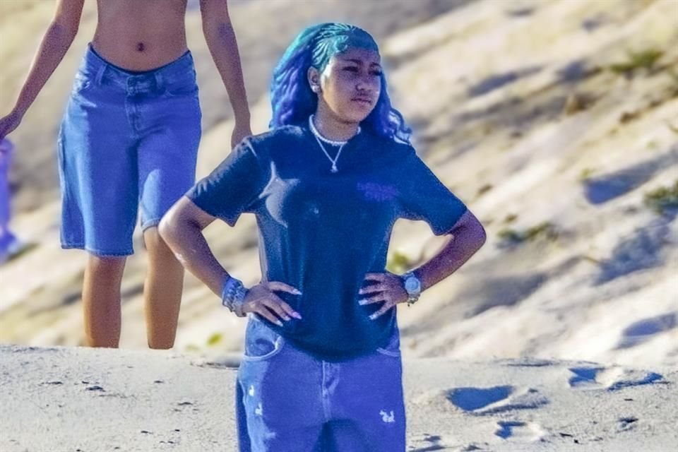Su hija, North West derrochó estilo en la playa.