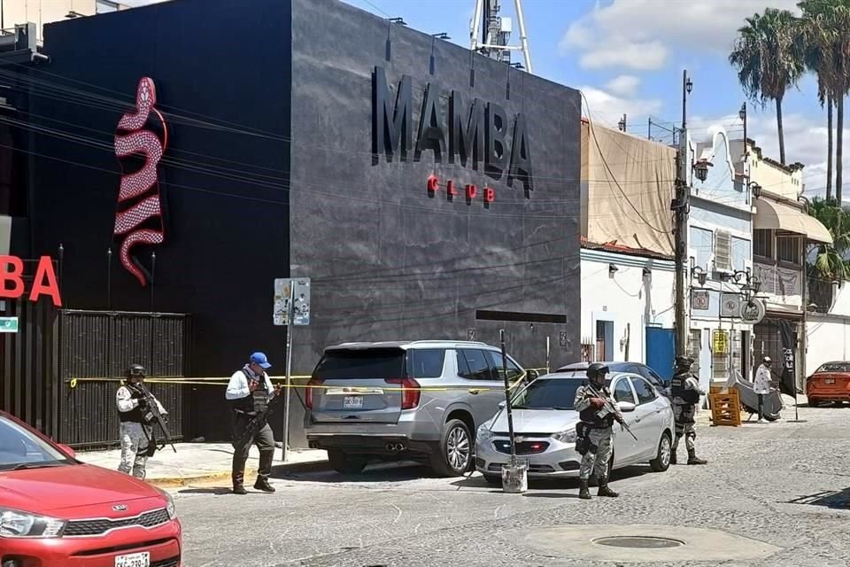 Un hombre es despojado de $2 millones tras salir de una notaría pública de Barrio Antiguo; indagan si ladrón acompañaba a la víctima.
