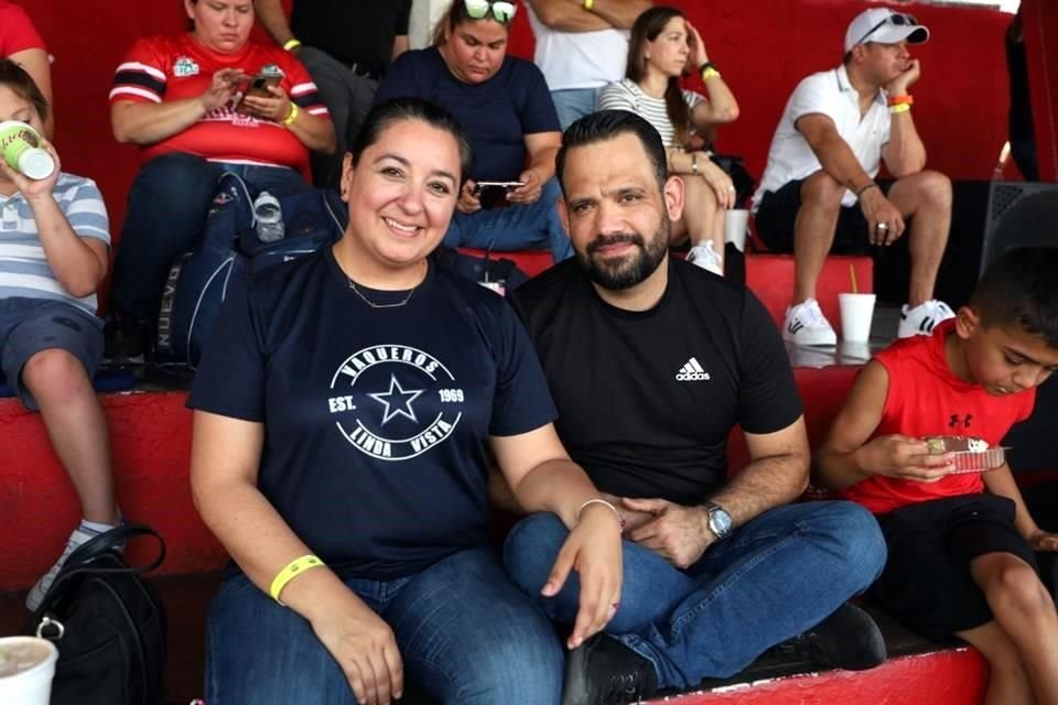 Alejandra Ovalle y Mauricio Ortega