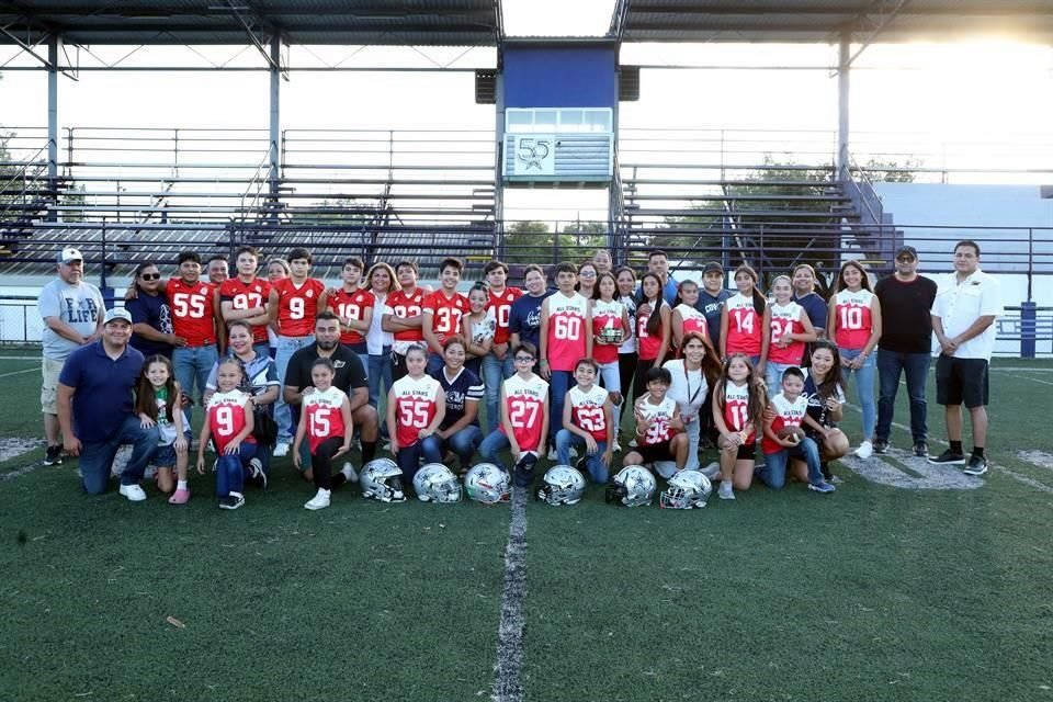 Los seleccionados, junto con sus padres de familia, disfrutaron la experiencia.