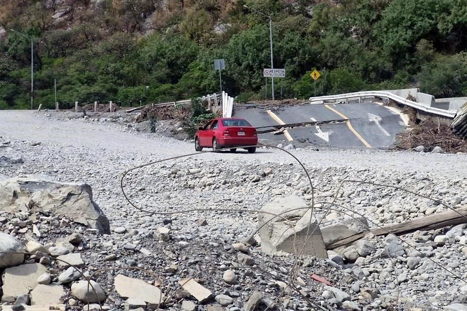  Comunidades ubicadas más allá de la Cortina Rompepicos siguen sin paso.