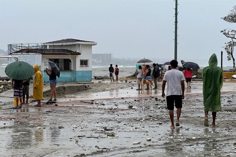 'Erick' evolucionó en un solo día de tormenta tropical a huracán mayor, una intensificación acelerada que los especialistas atribuyen al cambio climático.