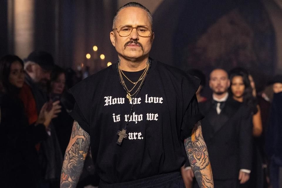 Quien sí acudirá por segunda vez a París es el estadounidense Willy Chavarría, descendiente de mexicanos e irlandeses, defensor de la cultura transfronteriza chicana.