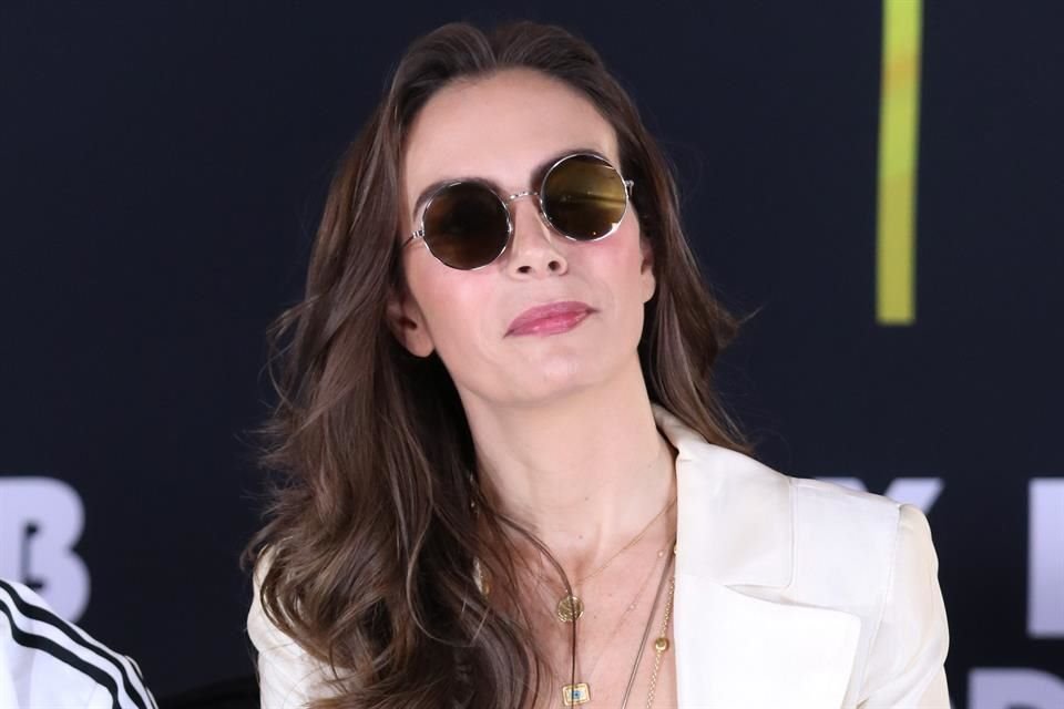 Sasha Sokol celebra la condena civil contra el productor Luis de Llano, confirmada por la Suprema Corte de Justicia de la Nación.