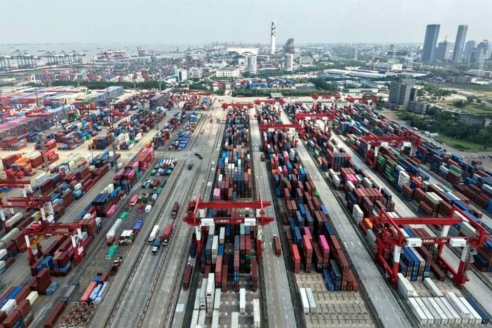 Las exportaciones de bienes disminuyeron un 5.2% a 179 mil 200 millones de dólares en mayo.