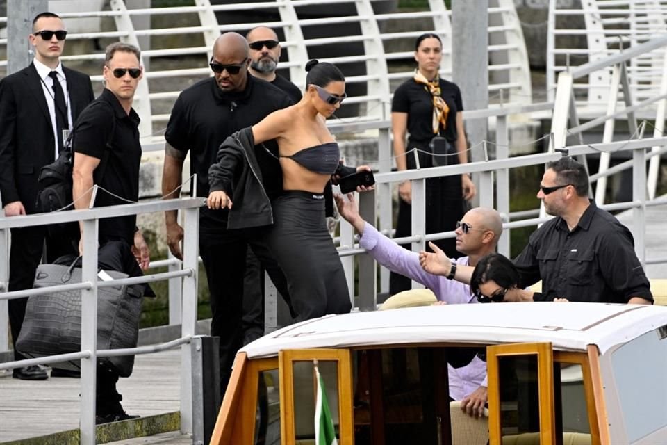 Kim Kardashian -quien se divorció de Kanye West en 2022- ha sido relacionada sentimentalmente con Pete Davidson, Tom Brady y recientemente con Odell Beckham Jr.