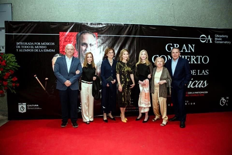 Francisco González Ballesteros, Lorenza Herrera de González Ballesteros, Clara Polanco, Clara de Quintanilla, Chepina Rodríguez de Longoria y Carlos Quintanilla
