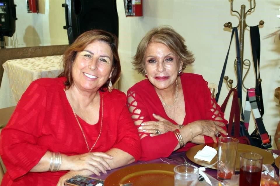 Rosy y Martha Infante