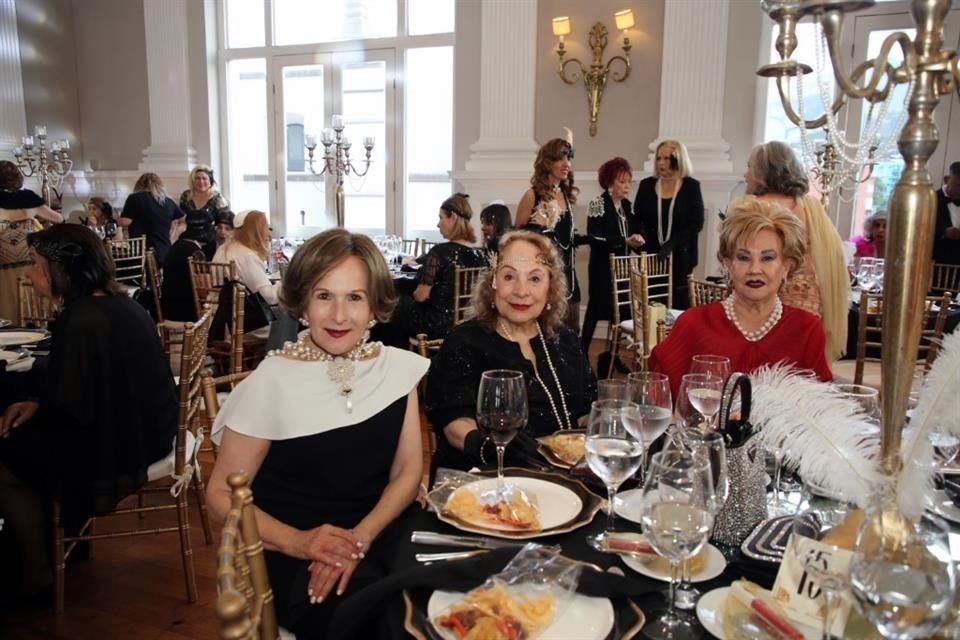 Adriana Tijerina, Aurora Cantú de Cagnasso y Graciela Flores de Tancredi