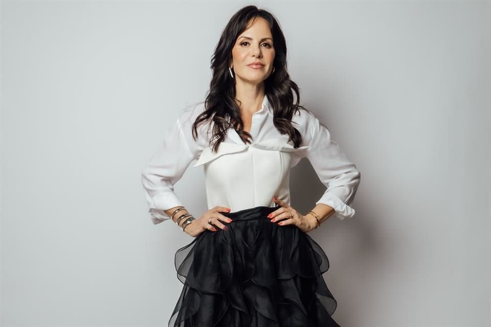 Ana Pazos, creadora de la plataforma Fashion Boost by Leading Women 2025, homenajeó a 23 personalidades que destacan con su marca personal.