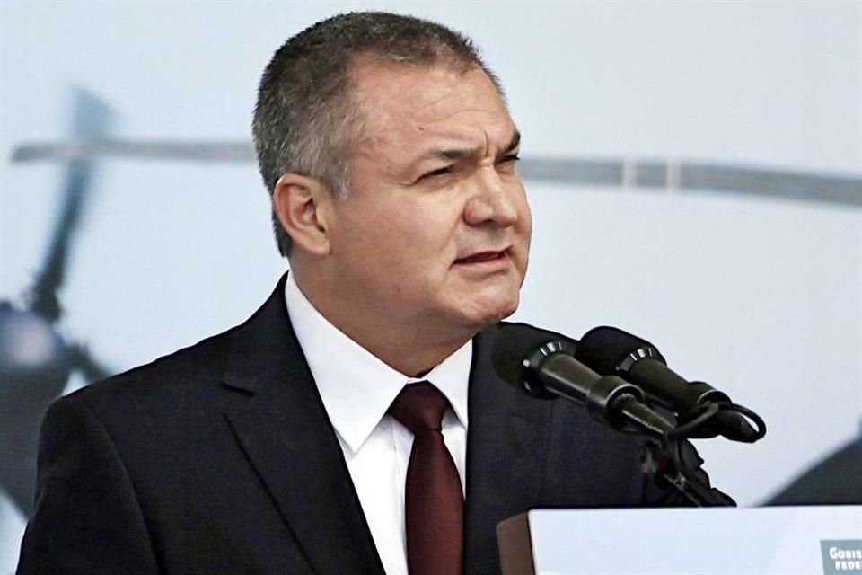 Desde 2021, UIF rastreaba lavado de dinero de Genaro García Luna, y en 2024 detectó y pidió informes de transferencias por 47 mdd a Vector.