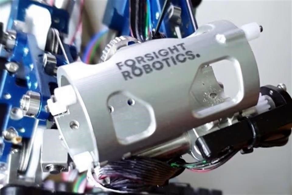 ForSight Robotics levantó capital para expandir su plataforma robótica llamada Oryom.