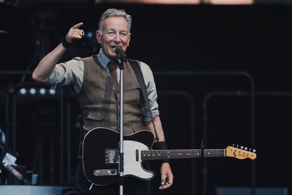 Bruce Springsteen trata de reivindicar su tormentosa década de los 90 con un nuevo disco de rolas inéditas, recién estrenado en plataformas.