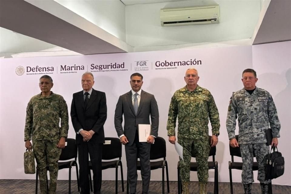 Autoridades federales informaron el desmantelamiento de una red criminal dedicada al robo y comercialización ilícita de hidrocarburo en CDMX, Edomex y Querétaro.