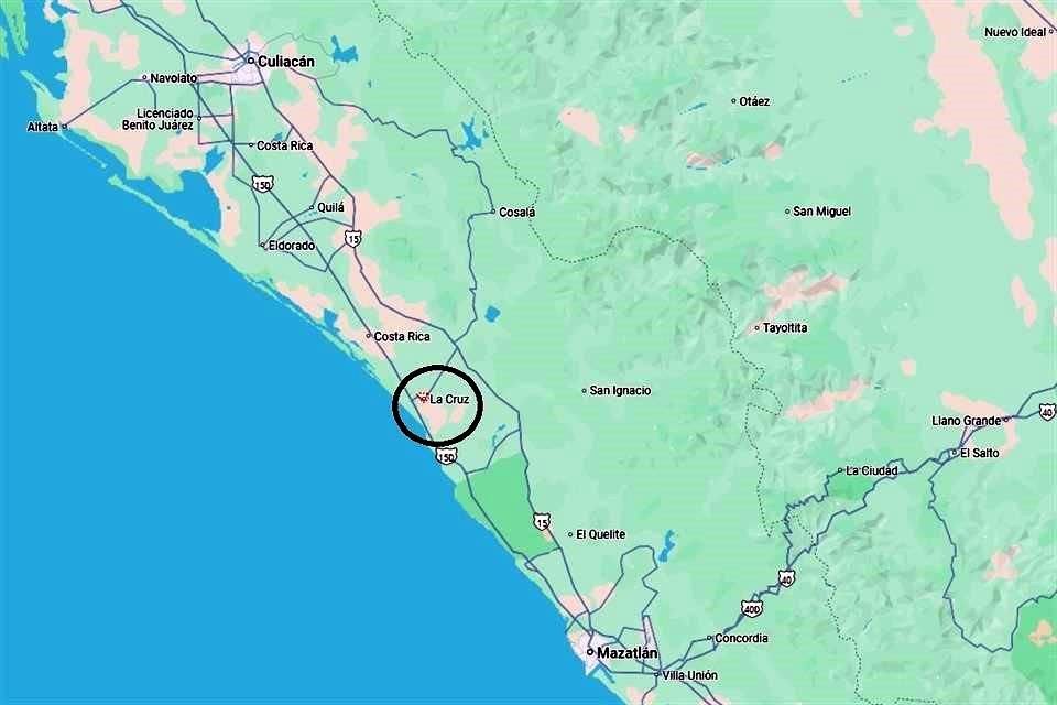 La comunidad La Cruz, donde fue el ataque, está ubicada al paso de la carretera que une Culiacán con Mazatlán.
