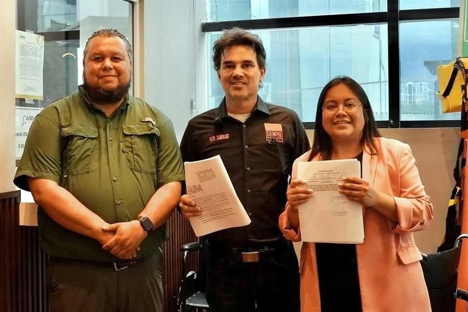 Marisol González presentó la denuncia en conjunto con Patricio Zambrano, Secretario de Gestión Social de la dirigencia estatal emecista, y de Abiel Nañez, regidor de ese partido en Santa Catarina.