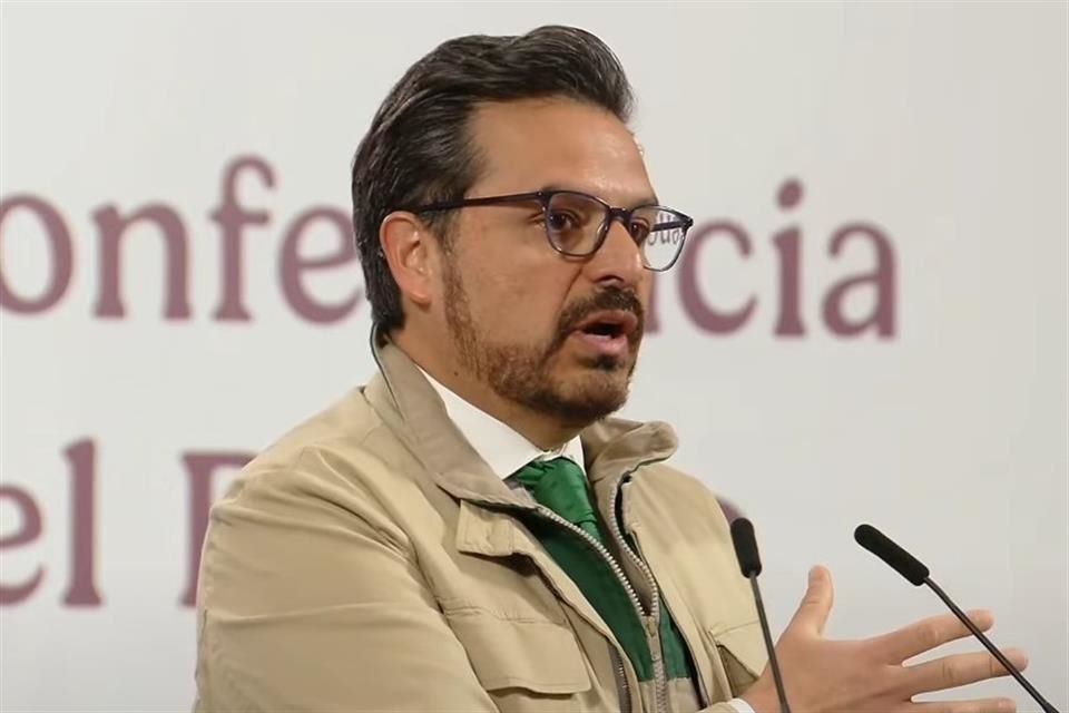 Zóe Robledo, director general del IMSS.