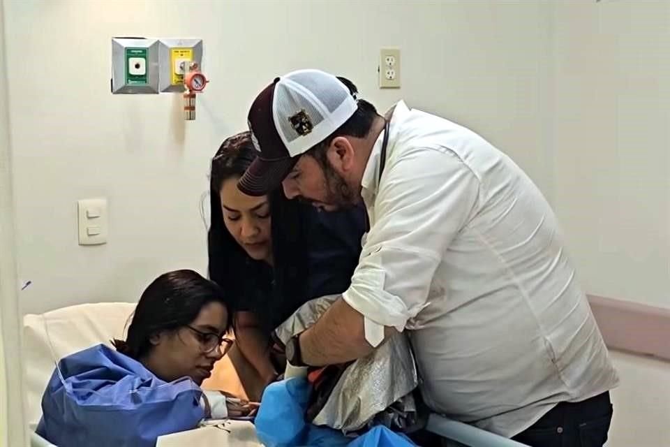 Pese a las condiciones climáticas adversas, la bebé nació sin complicaciones, aseguraron las autoridades.