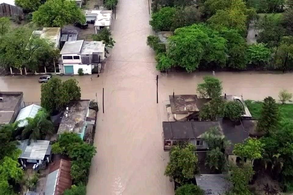 Aunque las autoridades de Tamaulipas estimaban precipitaciones de hasta 250 milímetros, en algunos sitios ya superan los 400 milímetros.