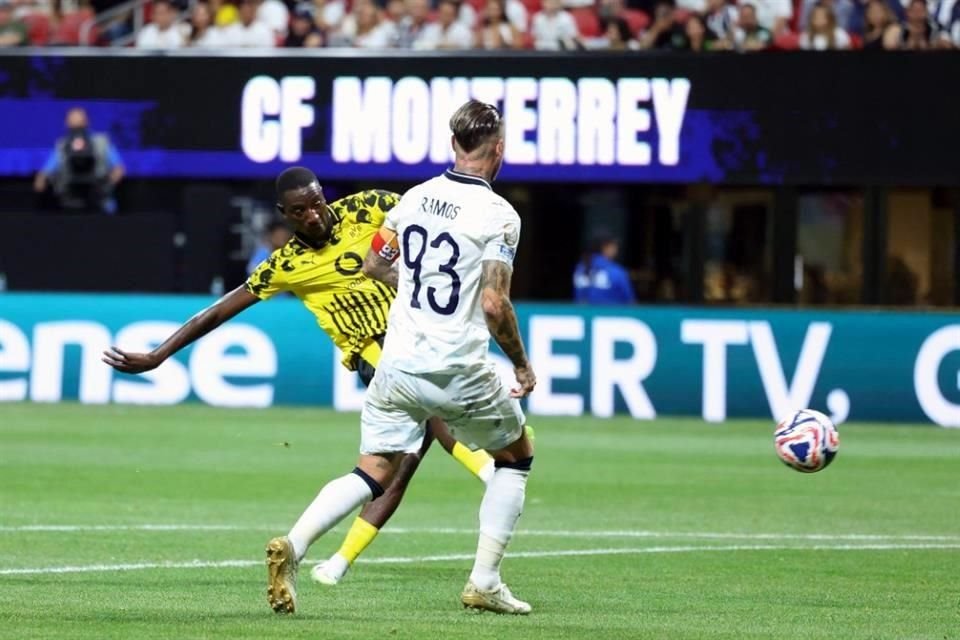 De esta manera, el delantero guineano Serhou Guirassy anotó el segundo gol para el Dortmund,