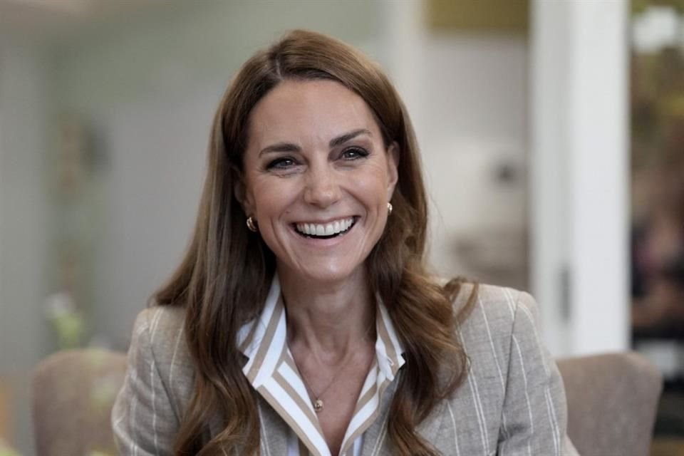 Kate Middleton comparó su recuperación del cáncer con 'una montaña rusa' y destacó la importancia del apoyo tras el tratamiento.