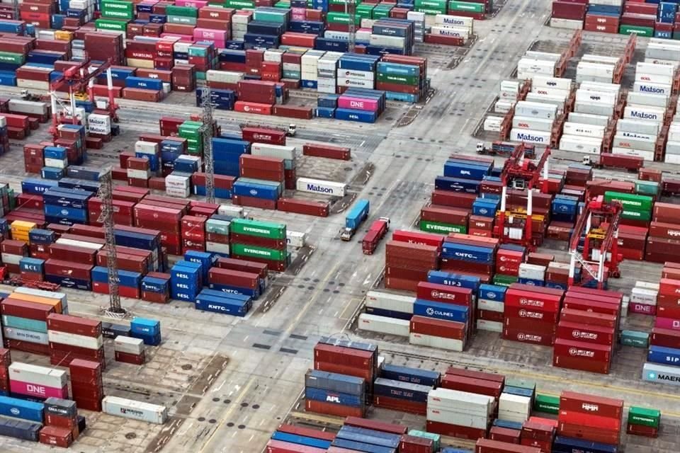 En mayo, las exportaciones cayeron un 4%, a 279 mil millones de dólares.