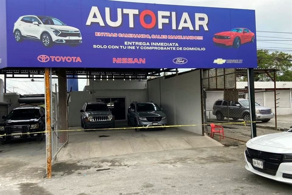 El ataque ocurrió en el lote de autos Autofiar.