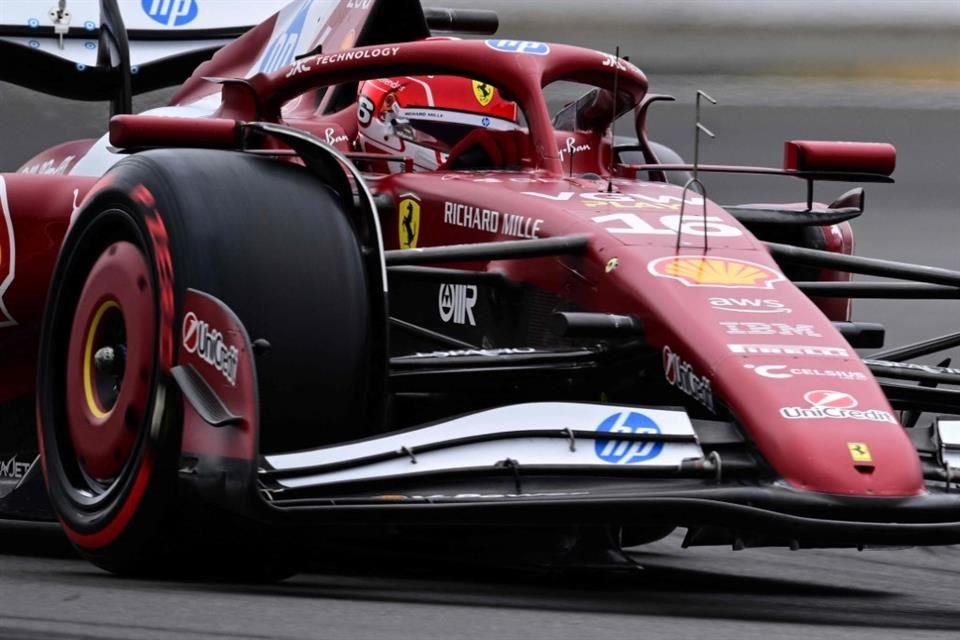 Charles Leclerc marcó el mejor tiempo en la tercera sesión de entrenamientos libres del GP de Gran Bretaña, seguido de Piastri y Verstappen.