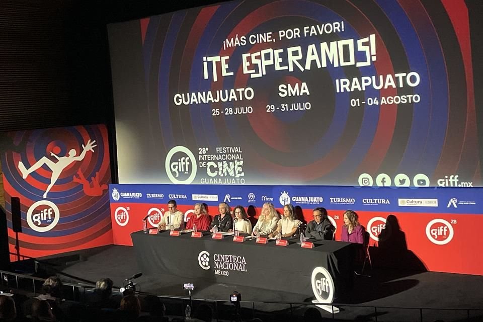 El Festival de Cine de Guanaujato 2025 homenajeará a Verónica Castro, Ana Martín, Emmanuel y Rosy Ocampo en una edición con 206 películas.