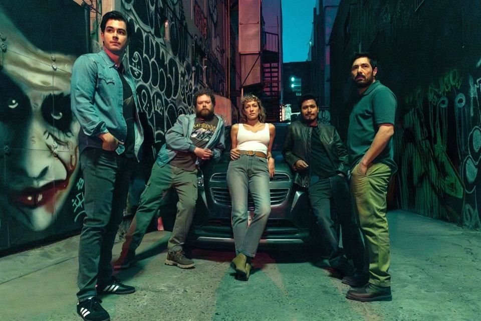 Talento de la serie 'Los Gringo Hunters' coincide en que mexicanos deben sentirse orgullosos del escuadrón de élite que retrata esta serie.