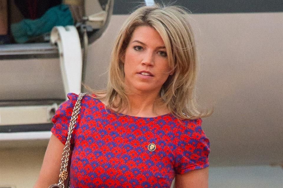 Natasha se unió a la familia real como apoyo personal de Kate y del Príncipe Guillermo en 2010, tras lo cual también se convirtió en la estilista no oficial de Kate.