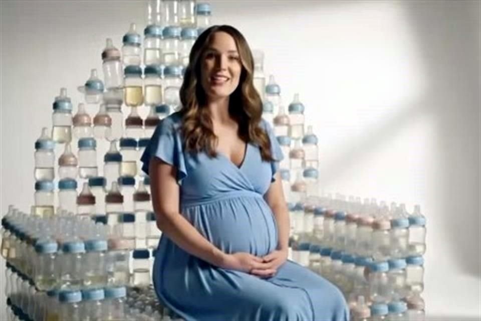 Le madri protagoniste di uno spot pubblicitario per l'azienda di multivitaminici Ritual vogliono far sapere agli spettatori che non sono reali.