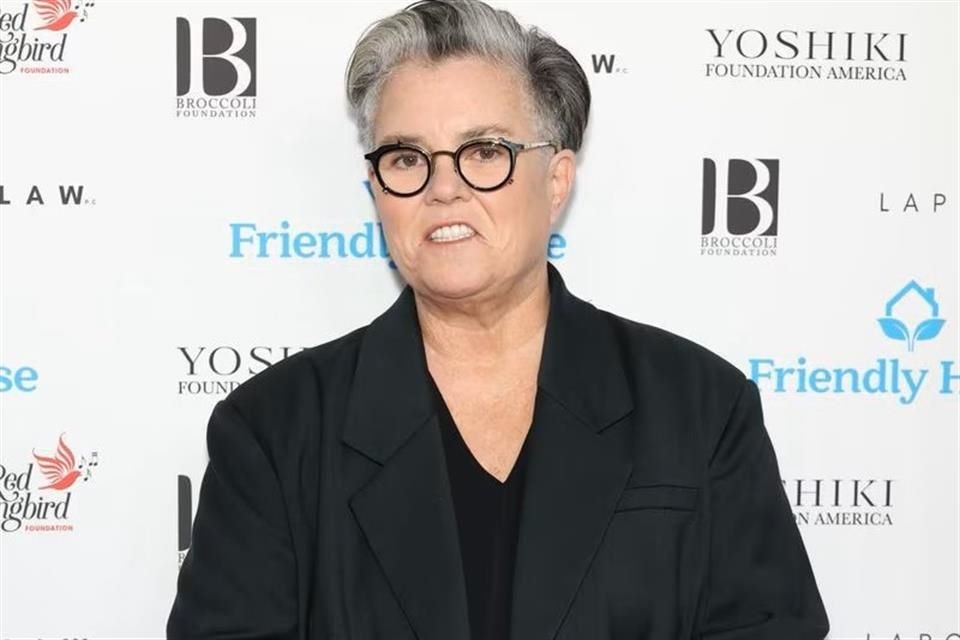 La actriz Rosie O'Donnell arremetió contra Donald Trump luego de que este amenazara con quitarle la ciudadanía ante sus constantes críticas.