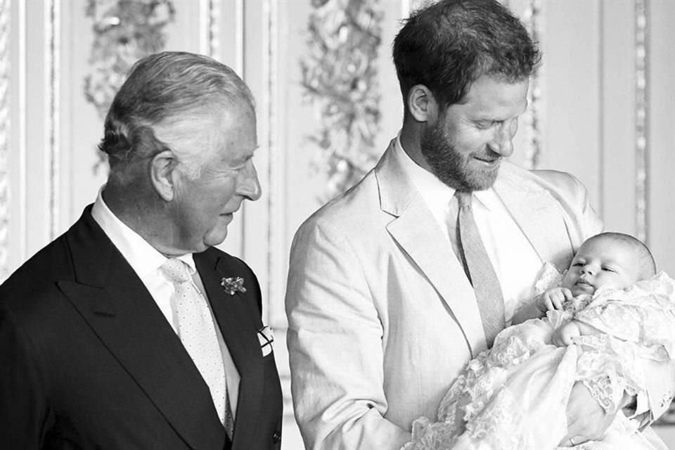 Los informantes afirman que el 'proceso de acercamiento' entre ambas partes podría sanar finalmente años de relaciones rotas dentro de la Familia Real.