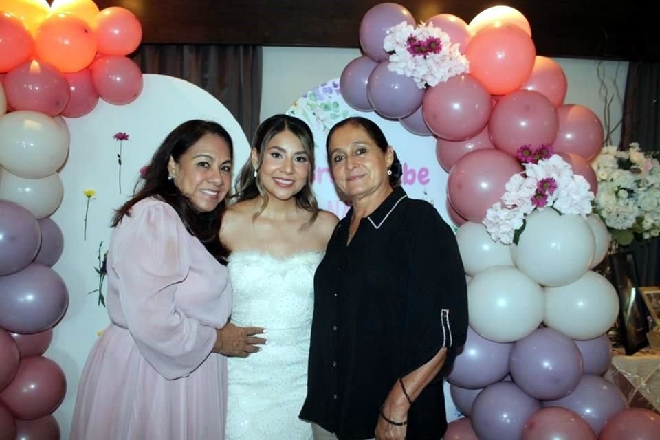 Natalia Torres Cruz, Nathaly Montserrat Elizondo Torres y Martha Alicia Ramírez