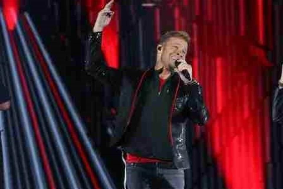 Brian Littrell, cantante de Backstreet Boys, pidió a sheriff de Florida proteger su casa de playa ante intrusos que la invaden diariamente.