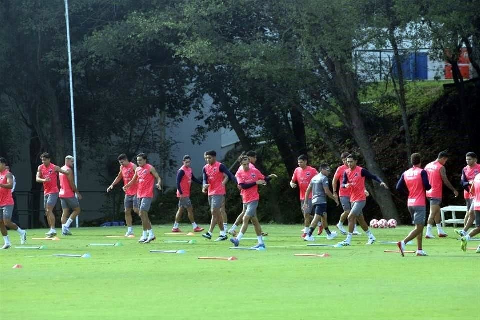 অলবিয়াজুলস আগামীকাল সোজা ডেন্ডো দেবের সাথে দেখা করবে।
