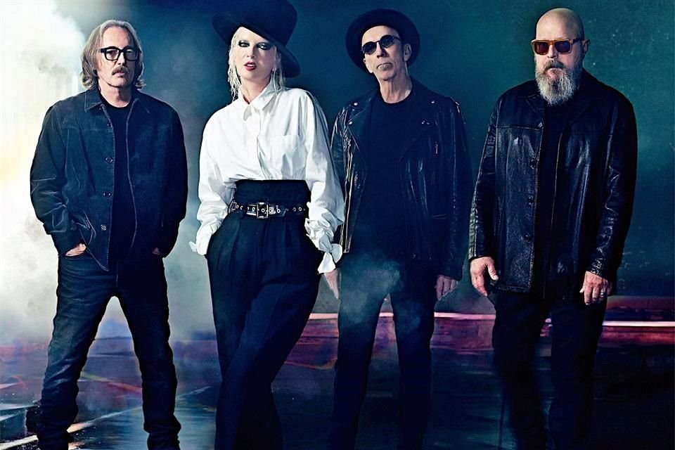 Despreocupa a Shirley Manson, líder de Garbage, el futuro; valora lo aprendido en más de 30 años de carrera.