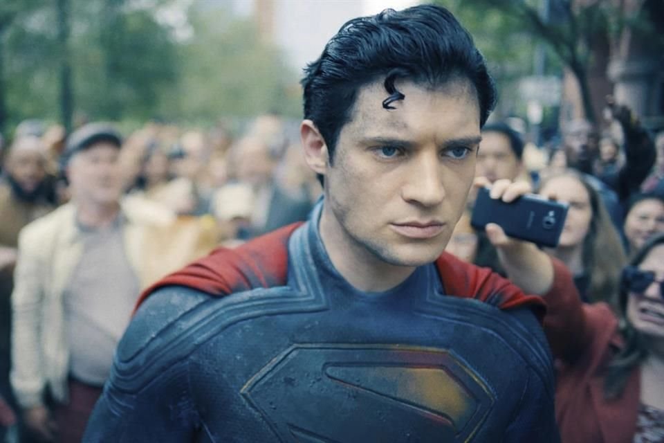 En su segundo fin de semana desde su estreno, la película 'Superman' ya suma 406.8 millones de dólares en la taquilla mundial.