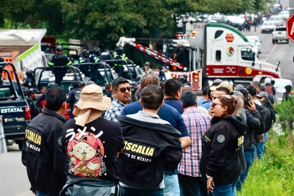 Los manifestantes acusaron que las autoridades cerraron una mina de Valle de Bravo y sembraron droga en las oficinas. 