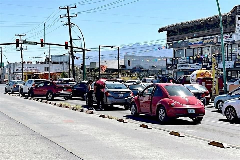 Pese a las reglas aprobadas en abril, los choques leves siguen siendo un dolor de cabeza en la zona metropolitana.